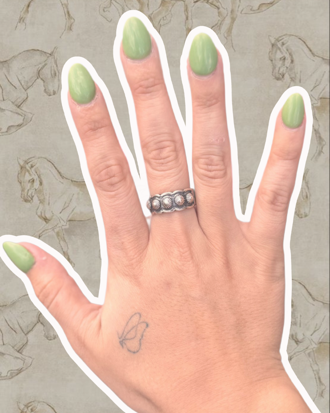 Aline Tahe Ring