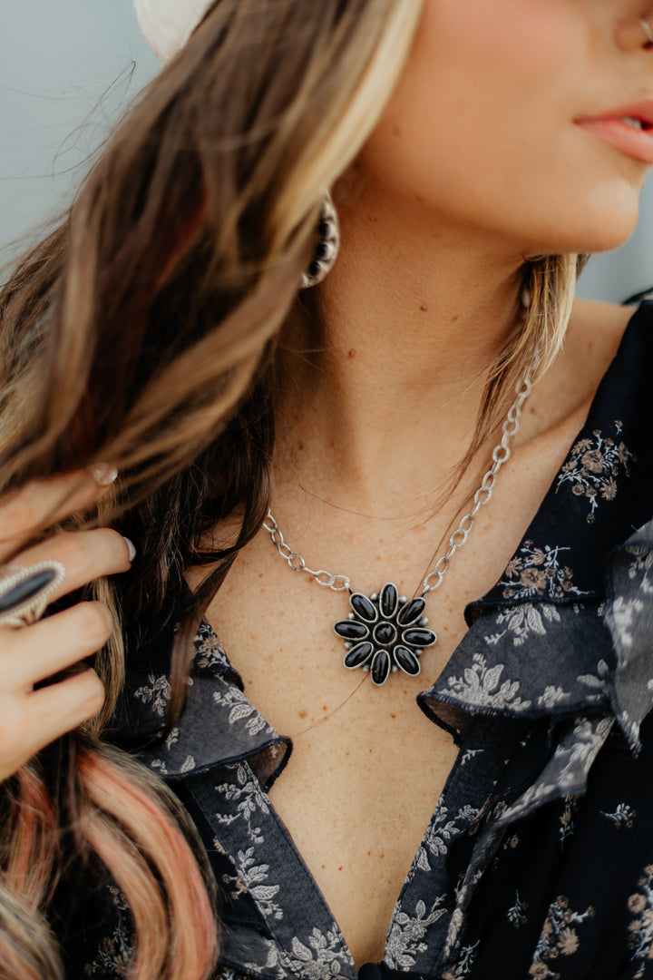 The Palms Necklace