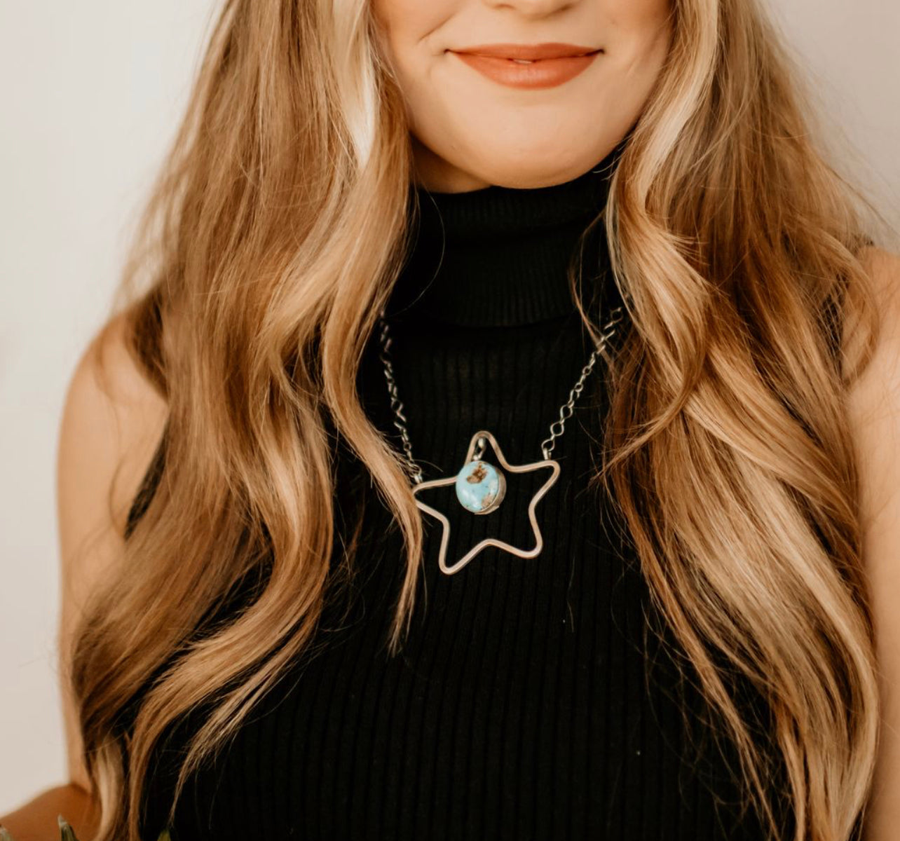 The Estrella Necklace